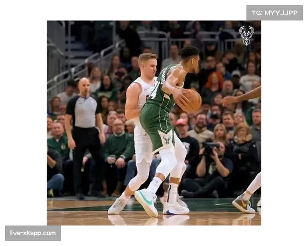 从落后25分到逆转：尼克斯击败雄鹿的战术调整之路